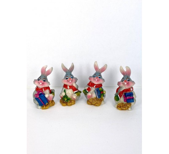 Кролик толстячок с подарками 3,5х3,8х5,6см фигурка W-0084